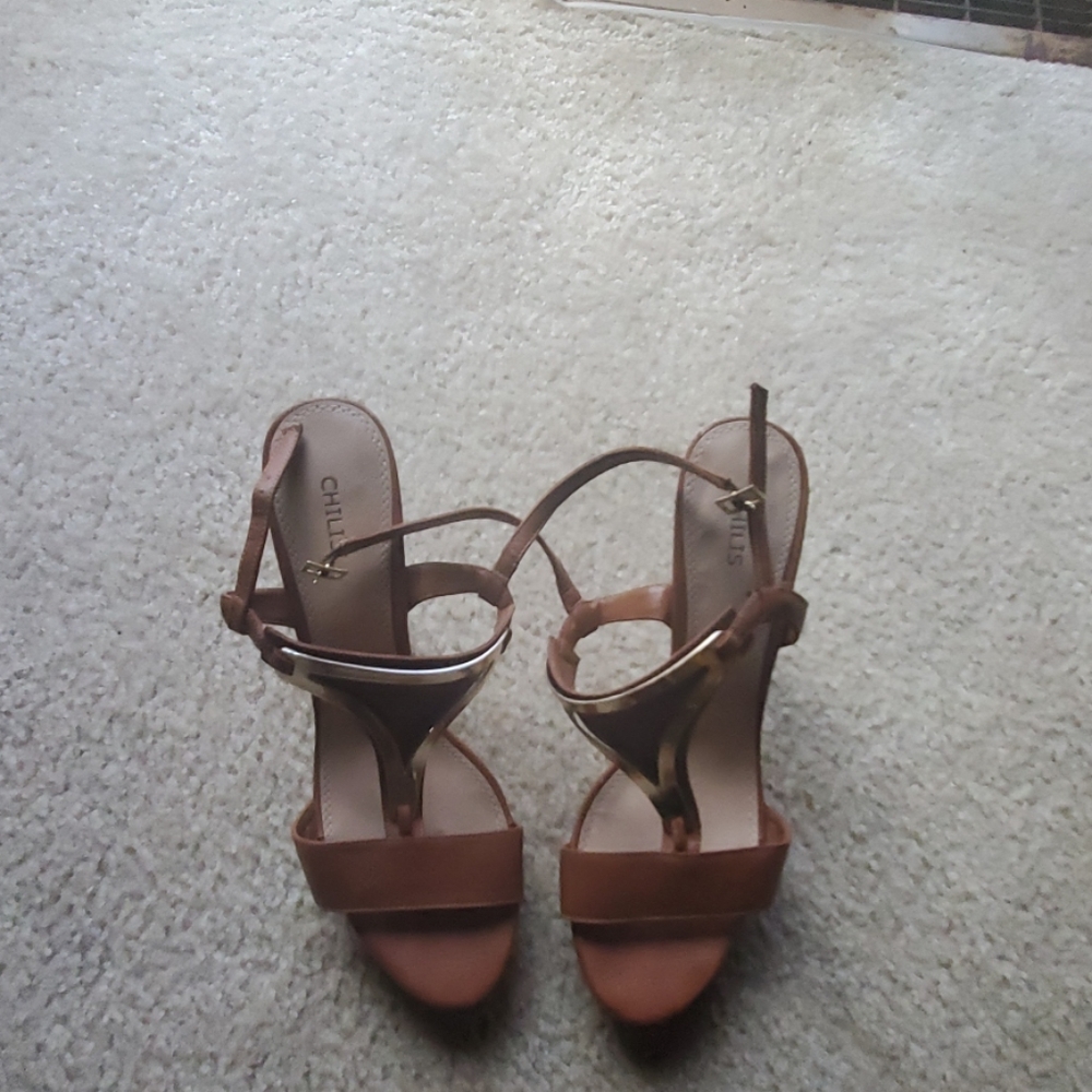 Chilis Shoes